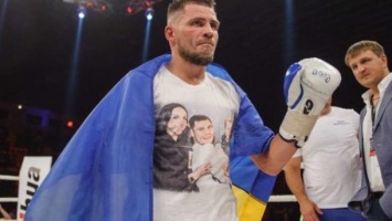 Украинский боксер Беринчик будет защищать титул в бою с мексиканским нокаутером