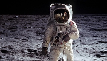 NASA готовится высадить человека на Луну