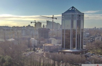 Попытка не пытка: НБУ опять попробует продать климовский бизнес-центр на Гагарина