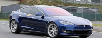 Tesla побила рекорд Taycan Turbo на Нюрбургринге: правда или миф