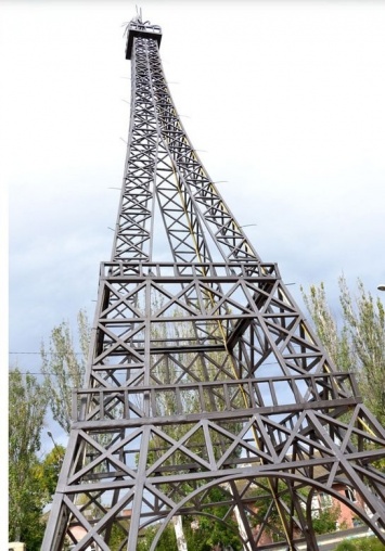 Криворожане смогут увидеть "Эйфелеву башню" всего за 160 гривен, - ФОТО