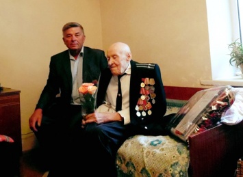 В Днепре поздравили старейшего ветерана Второй мировой