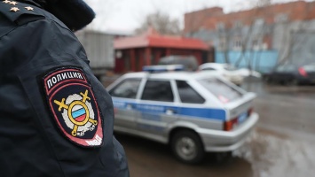В Москве патрульный застрелил полицейского и тяжело ранил другого во время перестрелки в метро