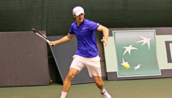 Молчанов в паре проиграл на старте турнира ATP в Метце