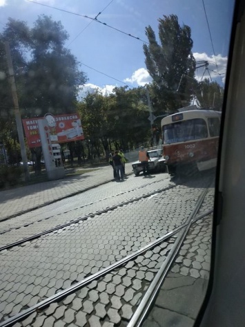В Мариуполе трамвай попал в аварию, - ФОТО