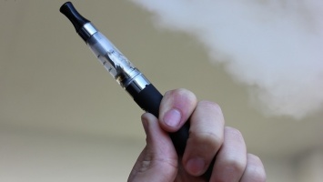 У Зеленского хотят ограничить продажи электронных сигарет