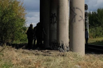 О попытке подрыва моста в Луганске
