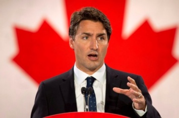 Премьера Канады Джастина Трюдо обвинили в расизме за старую фотографию