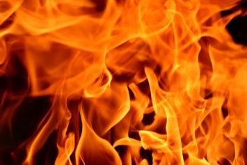 «Жаркая» ночь в Днепре: в городе горели автомобили