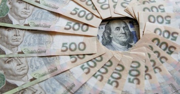 Украинцев ждет девальвация гривни и дрейф в теневую экономику - эксперты