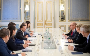 Зеленский обсудил с представителями МВФ дальнейшее сотрудничество и реформы в Украине