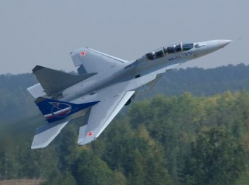 Истребитель МиГ-35Д развалился в воздухе на авиашоу