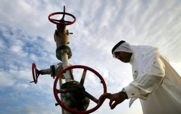 Саудиты уведомили Японию об изменениях в поставках нефти - СМИ