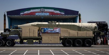 Иран показал баллистическую ракету с увеличенной дальностью