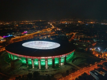 Жители Будапешта ночью несколько часов слушали музыку Rammstein из колонок стадиона