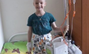 В Днепре 6-летнему мальчику необходима помощь: Дима госпитализирован в тяжелом состоянии с острым лимфобластным лейкозом