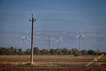 Под Одессой открыли крупнейшую в регионе ветряную электростанцию