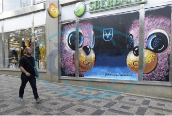 В Праге ряд достопримечательностей были разрисованы граффити. Но - легально (ФОТО)