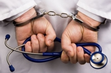 В Мелитополе доктора-насильника доставят в суд принудительно