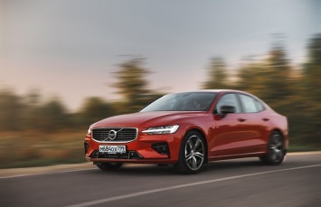 Volvo привезла в Россию новые S60