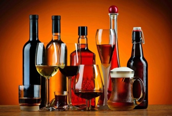 За время летнего сезона на Николаевщине 62 раза штрафовали предпринимателей, торгующих алкоголем и табаком