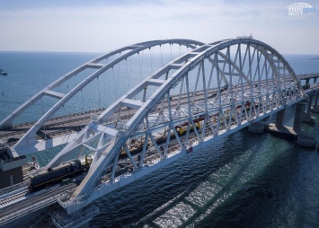 "Развалится в любом случае": ученый объяснил, почему Крымский мост обречен на разрушение