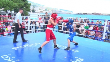 В Ялте прошел IX Международный турнир по боксу памяти Амет-Хана Султана