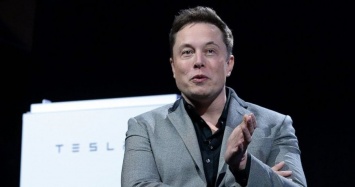 Акционеры Tesla обвиняют Маска в миллиардных убытках