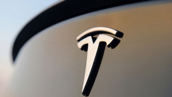 Tesla разрабатывает батарею с запасом на миллион миль