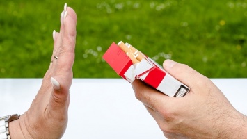 Производителей сигарет заставят сменить надписи на пачках