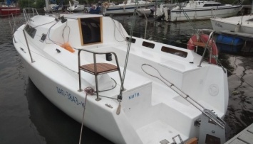 СЕТАМ продал арестованную парусную яхту для выплаты долгов по алиментам
