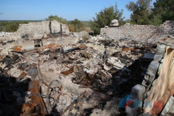 Боевики «ЛНР» показали обезлюдевшее прифронтовое село Сокольники (фото)