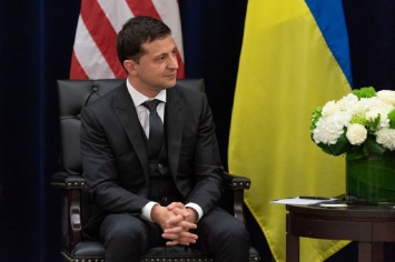 Зеленский ведет себя достойно, - эксперт об украинском скандале в США