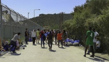 В Греции загорелся лагерь для беженцев - есть жертвы
