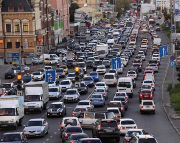 Скоро все украинцы пересядут на хорошие авто: готовят беспрецедентное решение по акцизу на импортные машины