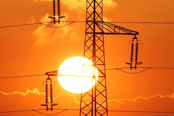 НКРЭКУ отказалась снизить максимальные цены на рынке электроэнергии - министр