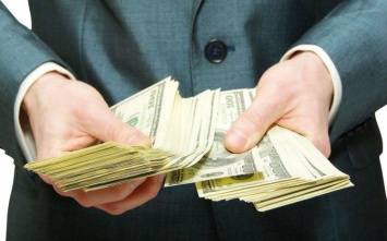 Облапошил украинцев на 38 млн долларов: попался топ-менеджер одного из известных банков