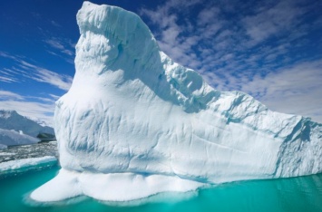 От Антарктиды откололся айсберг площадью более 1,5 тысяч квадратных километров