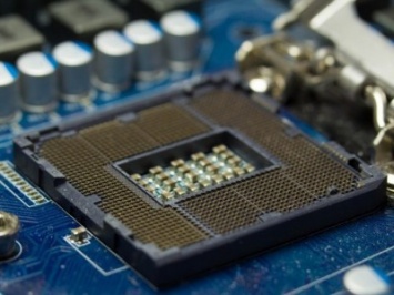 Intel представила новый тип процессорной памяти. Она не боится хакерских атак
