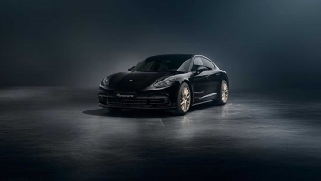 Porsche выпустила «золотую» Panamera