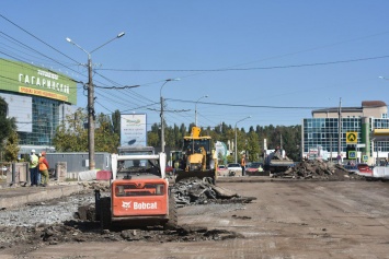 В Симферополе автомобильное движение по мосту на ул Толстого планируют открыть через месяц