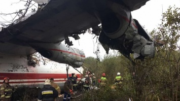 Авиакатастрофа под Львовом. Фото и видео с места аварийной посадки Ан 12