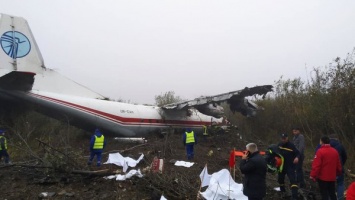 Крушение Ан-12 под Львовом: появились фото с дрона и первое видео с места падения