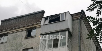 На Лукьяновке в одной из квартир пятиэтажки произошел взрыв