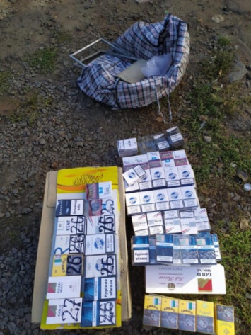 В Кривом Роге мужчина торговал контрафактными сигаретами