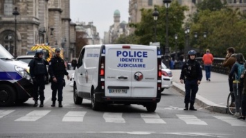 СМИ: мужчина, устроивший резню в Париже, недавно принял ислам и "слышал голоса"