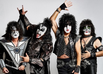 Группа Kiss решила устроить подводный концерт: что известно