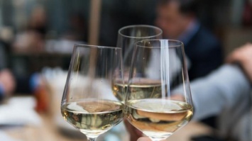 Чем полезно белое вино