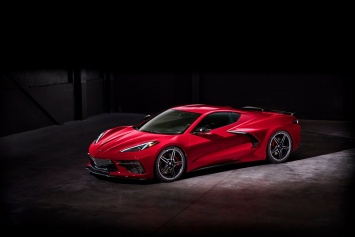 Первая серийная модель нового Corvette C8 будет продана на аукционе