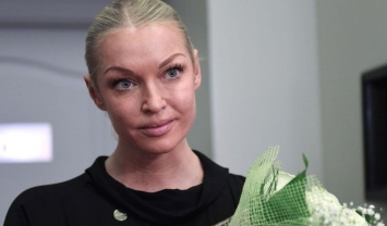 «Корова на льду»: Волочкова нарвалась на критику фанов из-за архивного снимка